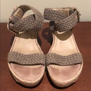 Stuart Weitzman Tan Ankle Twist Sandals Sz 7 EUC